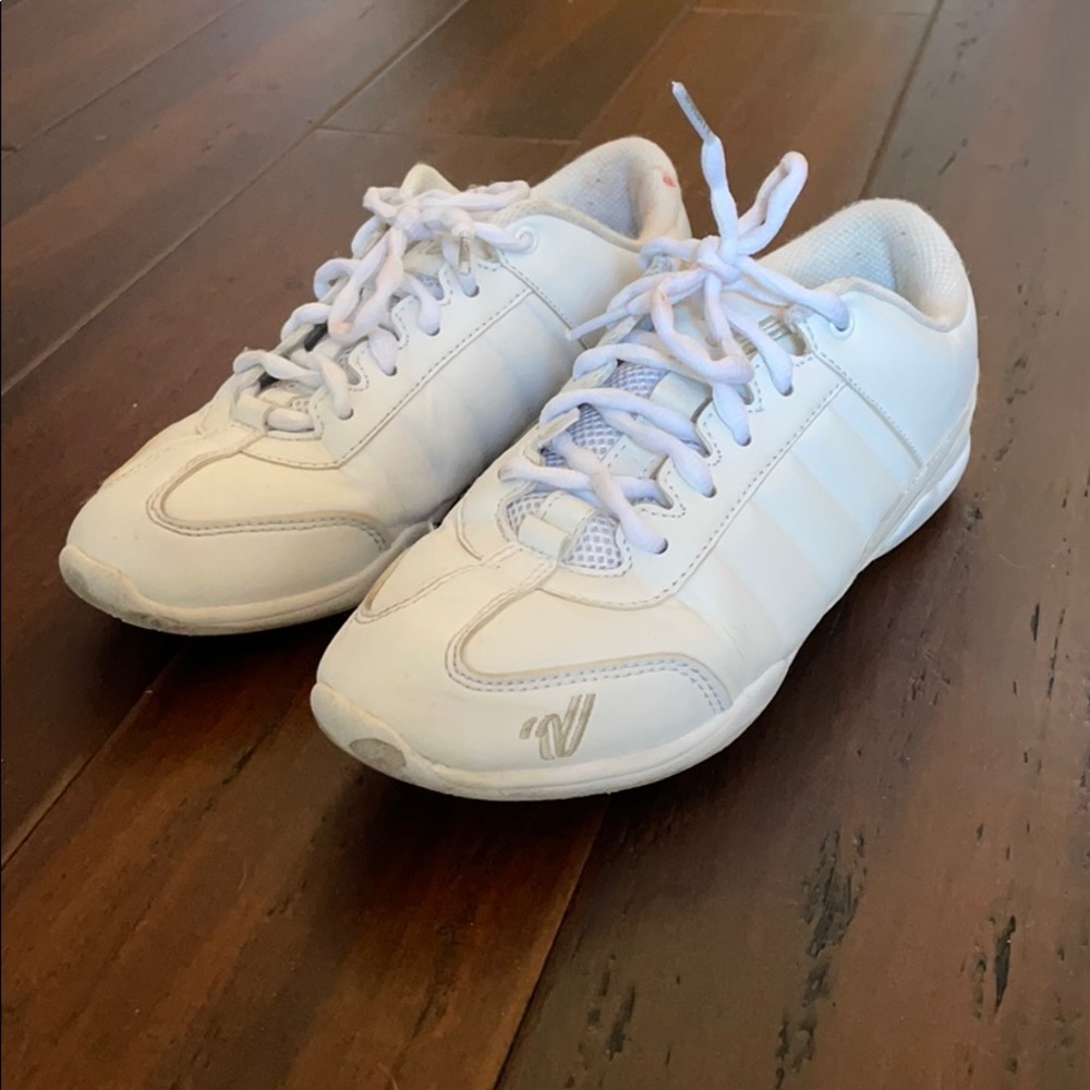 varsity cheer shoes